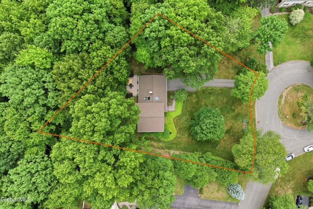 29 Stony Brook Drive, Rexford, NY 12148