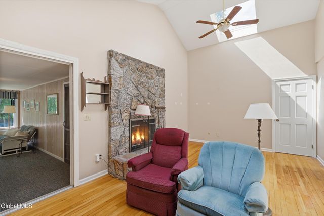 29 Stony Brook Drive, Rexford, NY 12148