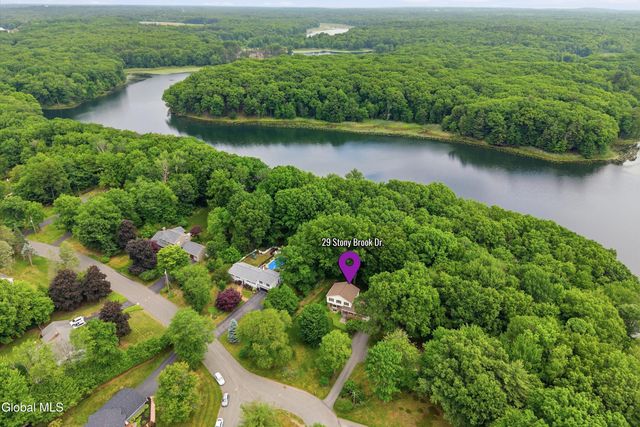 29 Stony Brook Drive, Rexford, NY 12148