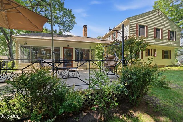 29 Stony Brook Drive, Rexford, NY 12148