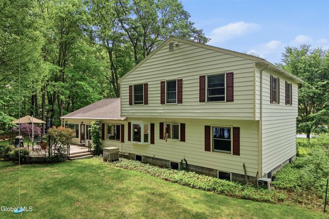 29 Stony Brook Drive, Rexford, NY 12148