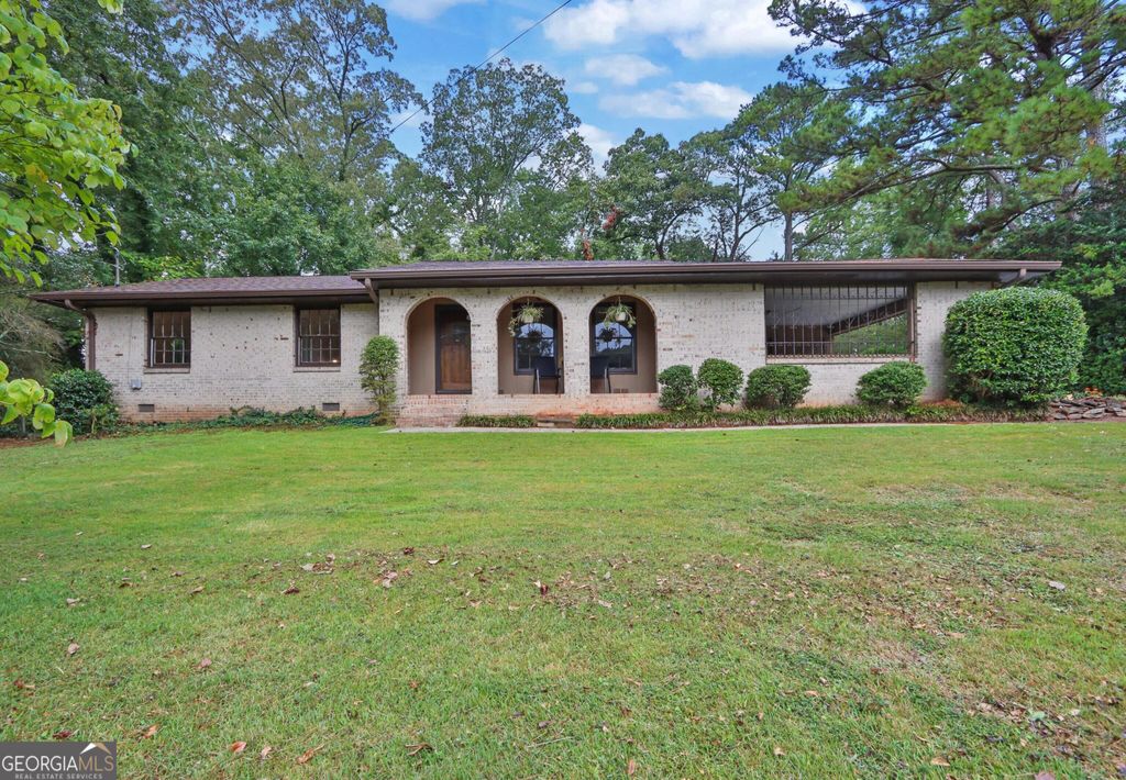 4847 Shadowwood Court SW, Lilburn, GA 30047 — photo 3