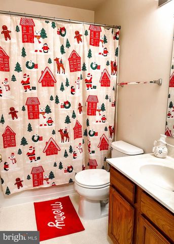 9353 COUGAR CT, Manassas Park, VA 20111