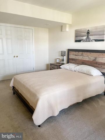 9353 COUGAR CT, Manassas Park, VA 20111