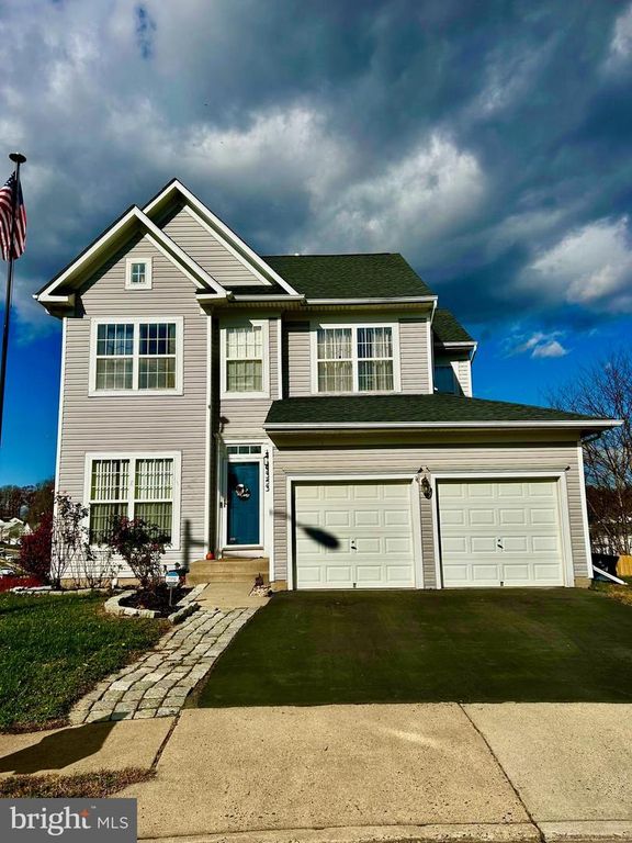 9353 COUGAR CT, Manassas Park, VA 20111