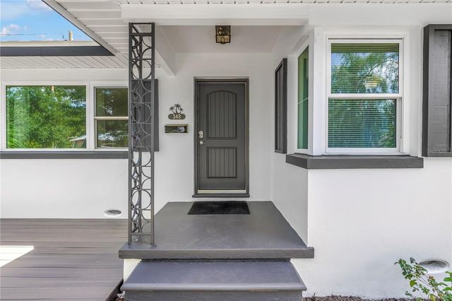 348 11TH AVENUE NE, St Petersburg, FL 33701