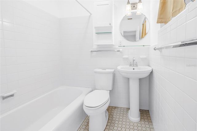 348 11TH AVENUE NE, St Petersburg, FL 33701