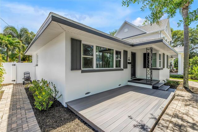 348 11TH AVENUE NE, St Petersburg, FL 33701