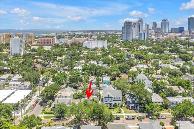 348 11TH AVENUE NE, St Petersburg, FL 33701
