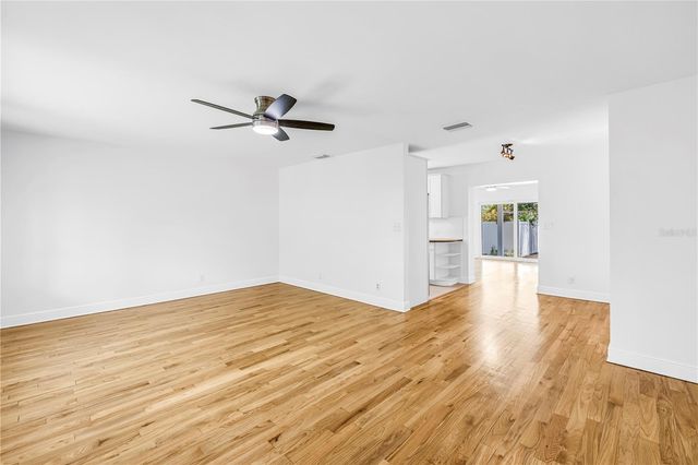 348 11TH AVENUE NE, St Petersburg, FL 33701