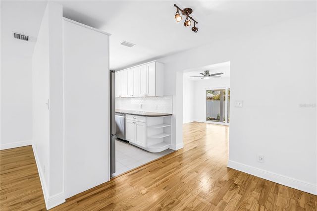 348 11TH AVENUE NE, St Petersburg, FL 33701