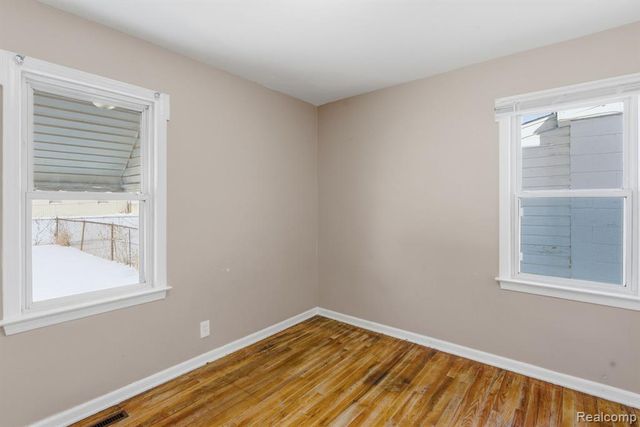 6765 Lozier Avenue, Warren, MI 48091