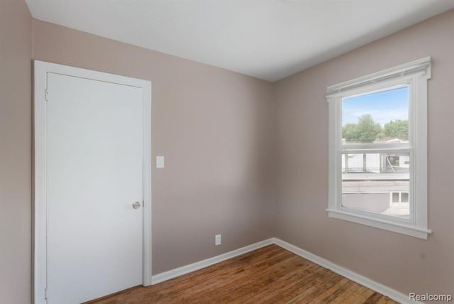 6765 Lozier Avenue, Warren, MI 48091