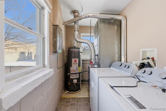 6765 Lozier Avenue, Warren, MI 48091