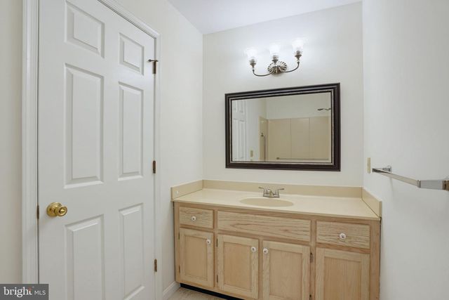 17 S SHORE DR, Lincoln, DE 19960