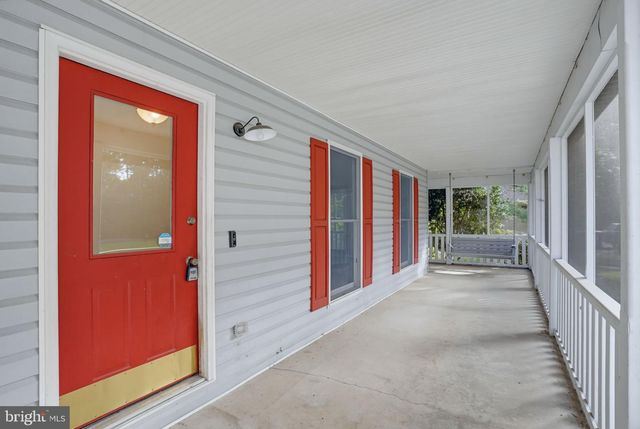 17 S SHORE DR, Lincoln, DE 19960