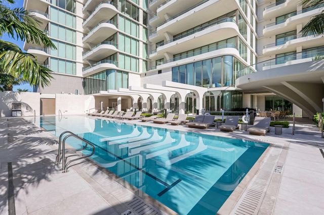 200 Arkona Court 1002, West Palm Beach, FL 33401
