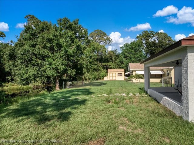 111 Blue Moon Avenue, Lake Placid, FL 33852