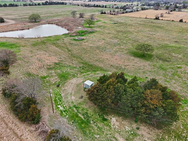 926 County Road 2225, Ivanhoe, TX 75447