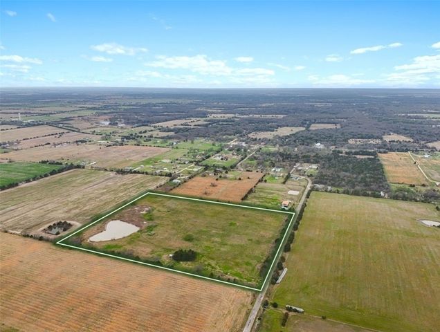 926 County Road 2225, Ivanhoe, TX 75447