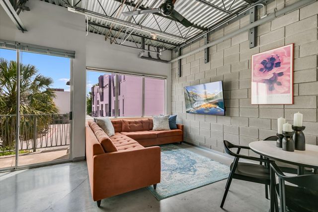 4801 S Congress Ave D6, Austin, TX 78745