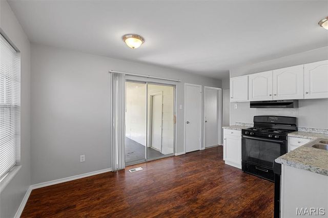 2050 Trotter Way, Florissant, MO 63033