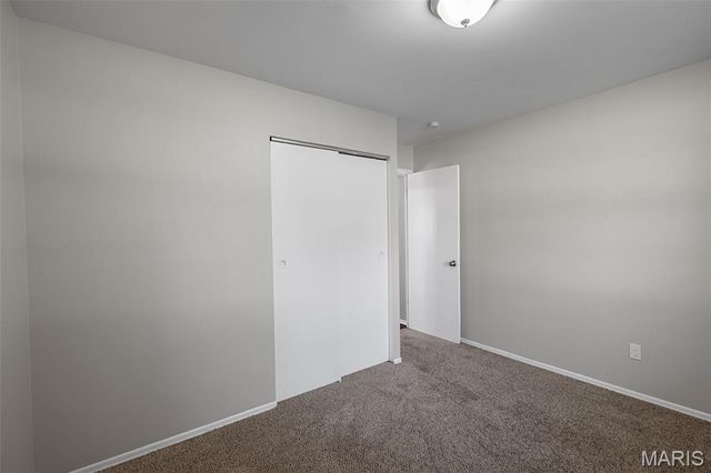 2050 Trotter Way, Florissant, MO 63033