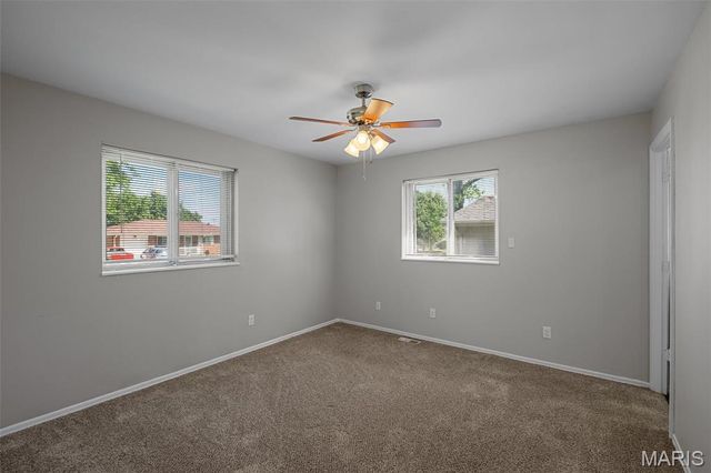 2050 Trotter Way, Florissant, MO 63033