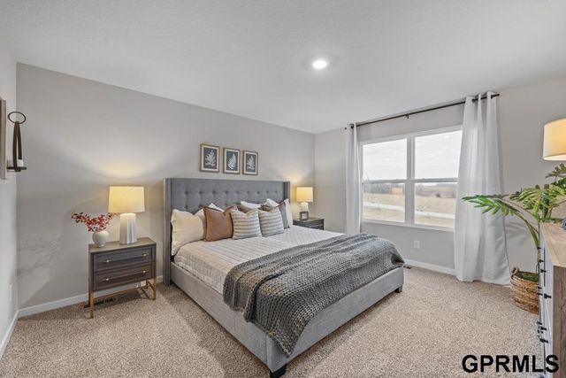 18502 Portal Street, Gretna, NE 68136