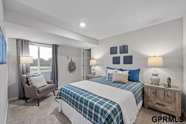 18502 Portal Street, Gretna, NE 68136