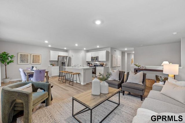 18502 Portal Street, Gretna, NE 68136