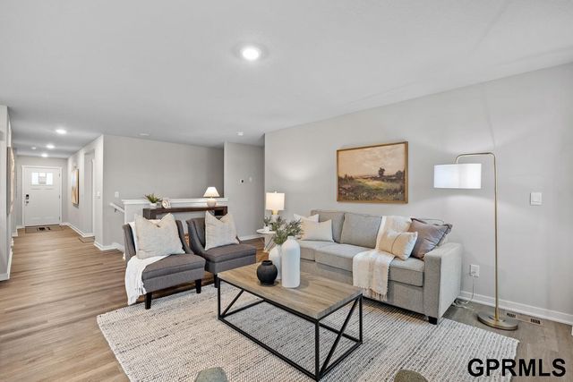 18502 Portal Street, Gretna, NE 68136