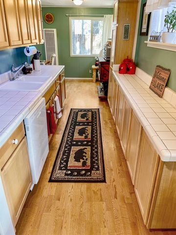 3615 Aspen Ave, South Lake Tahoe, CA 96150