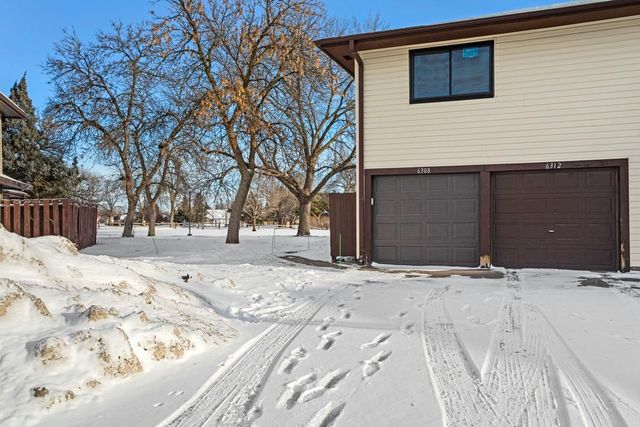 6308 84th Court N, Brooklyn Park, MN 55445