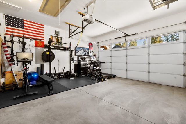 60208 Rolled Rock Way, Bend, OR 97702