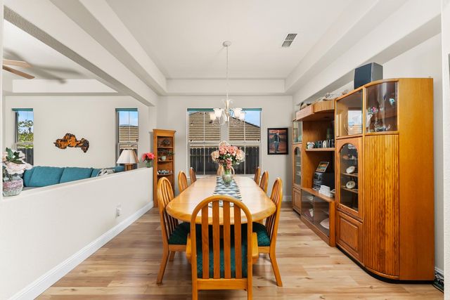 2109 Osprey Ct, Folsom, CA 95630