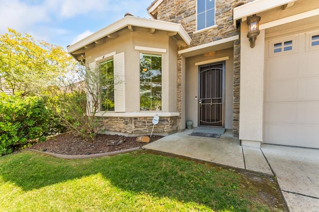 2109 Osprey Ct, Folsom, CA 95630