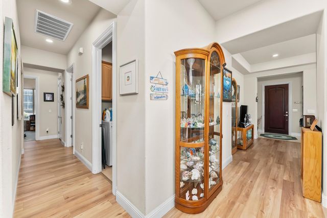 2109 Osprey Ct, Folsom, CA 95630