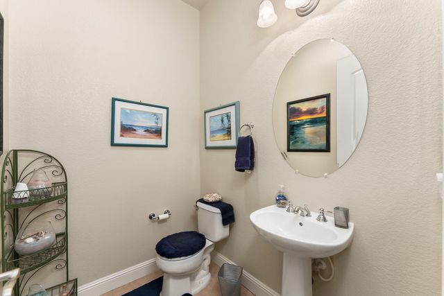 2109 Osprey Ct, Folsom, CA 95630