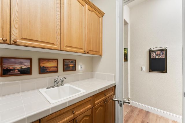 2109 Osprey Ct, Folsom, CA 95630
