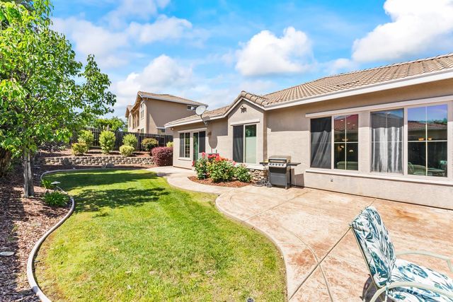 2109 Osprey Ct, Folsom, CA 95630