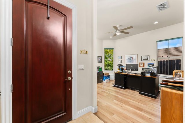 2109 Osprey Ct, Folsom, CA 95630