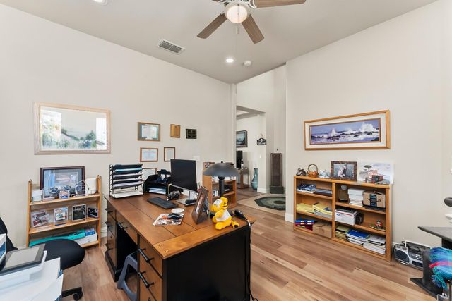 2109 Osprey Ct, Folsom, CA 95630
