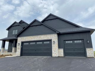 4928 Parkside Circle, Eagan, MN 55123