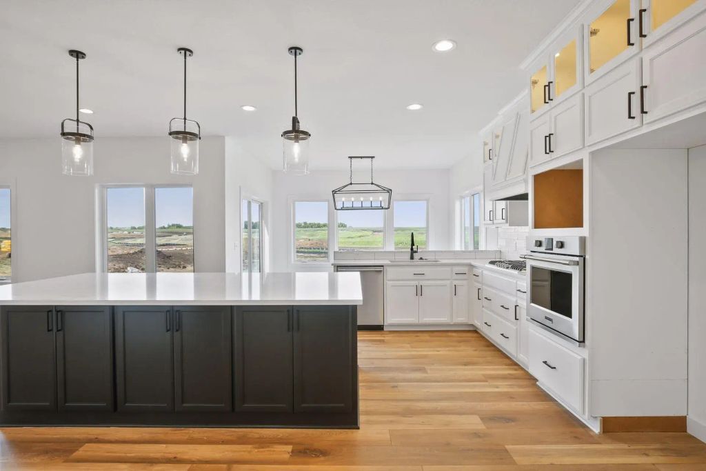 4928 Parkside Circle, Eagan, MN 55123 — photo 2