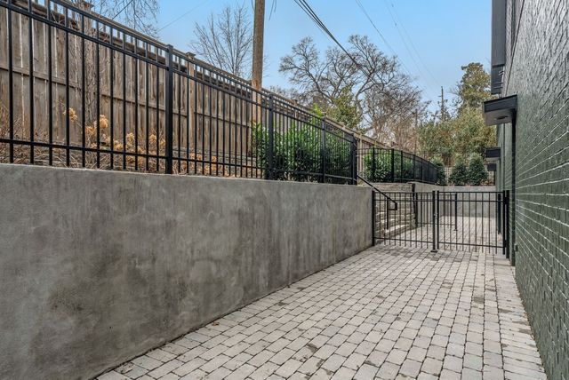 3718 West End Ave Unit 3, Nashville, TN 37205