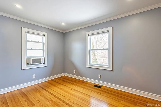 50 Acorn Terrace, New Rochelle, NY 10801