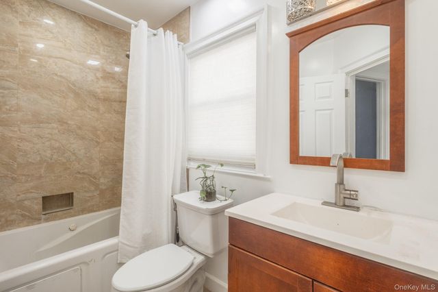 50 Acorn Terrace, New Rochelle, NY 10801