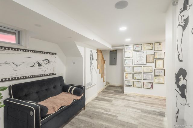 50 Acorn Terrace, New Rochelle, NY 10801