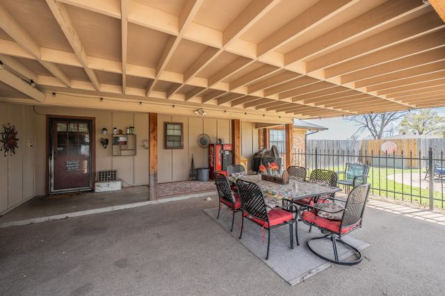 11485 Ridgeview Circle, Fort Worth, TX 76244